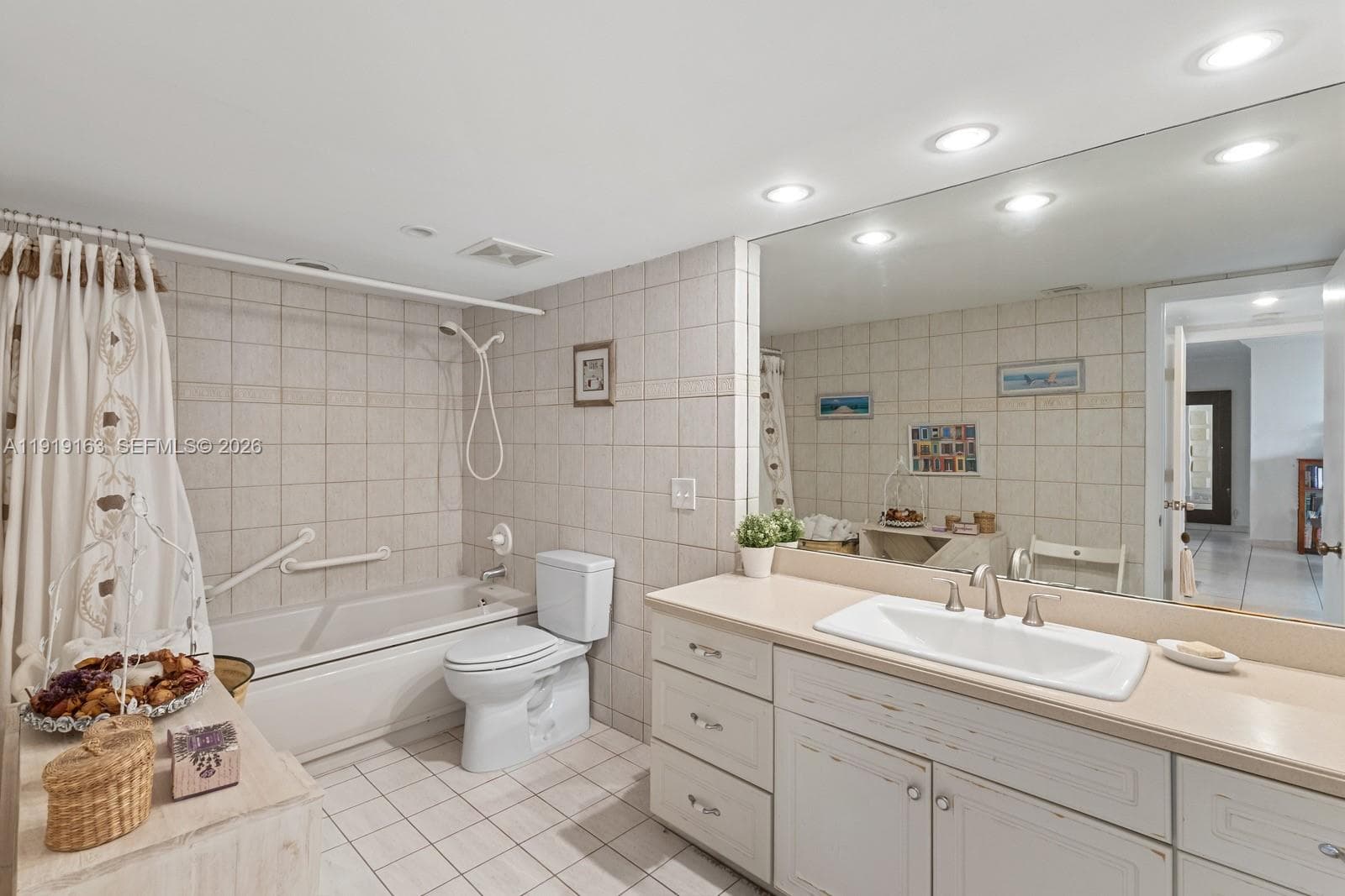 1121 Crandon Blvd # D404, Key Biscayne FL 33149 — 11