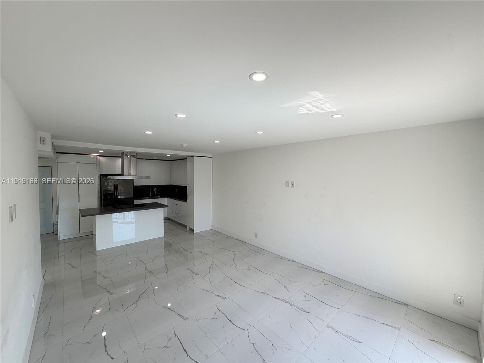 8290 Lake Dr # 427, Doral FL 33166 — 6