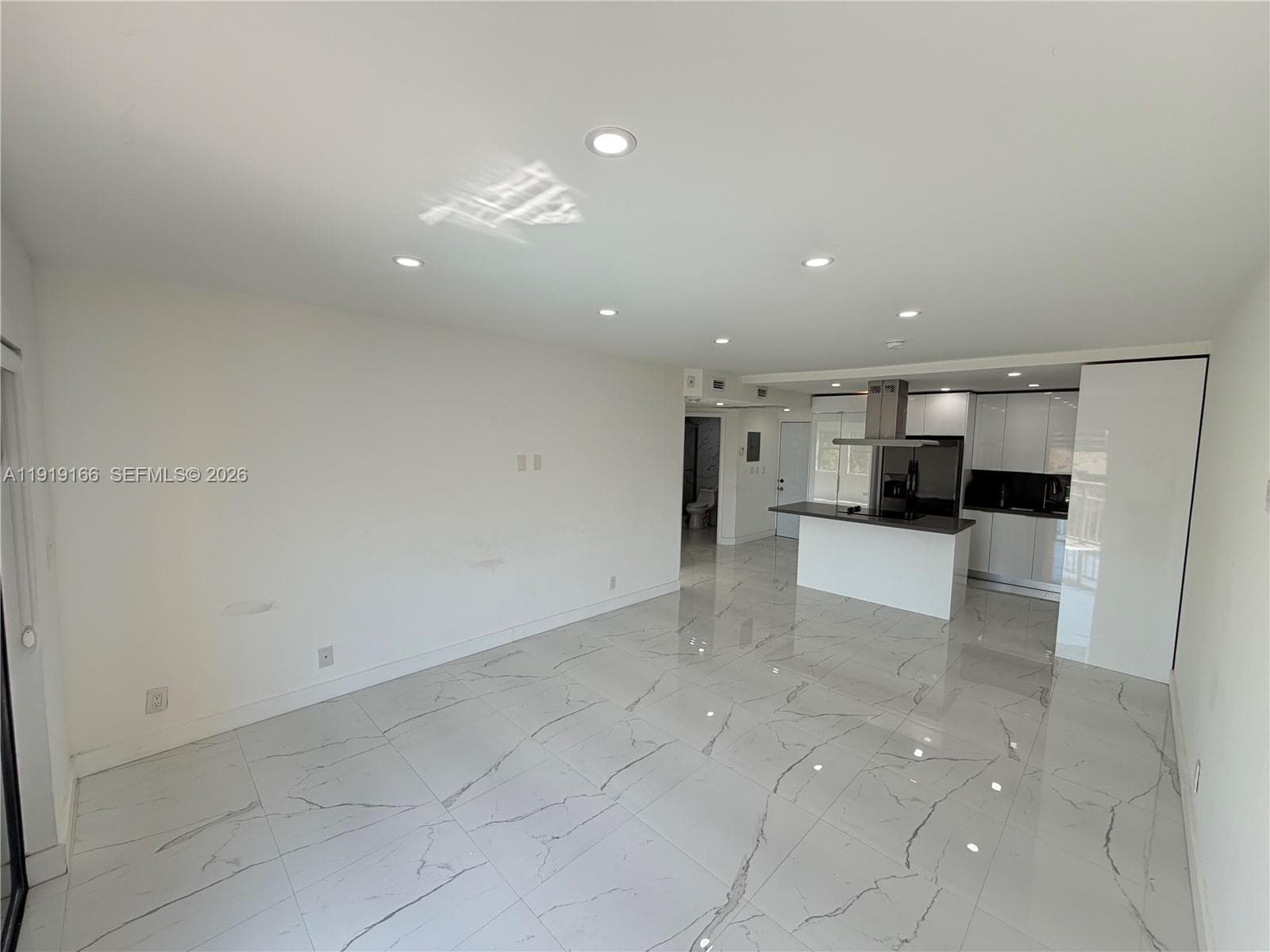 8290 Lake Dr # 427, Doral FL 33166 — 5