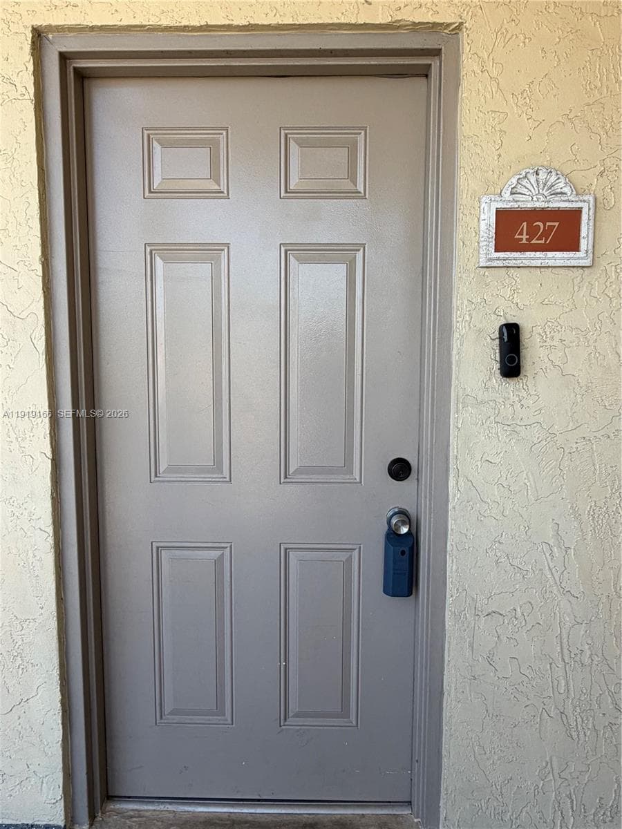 8290 Lake Dr # 427, Doral FL 33166 — 14