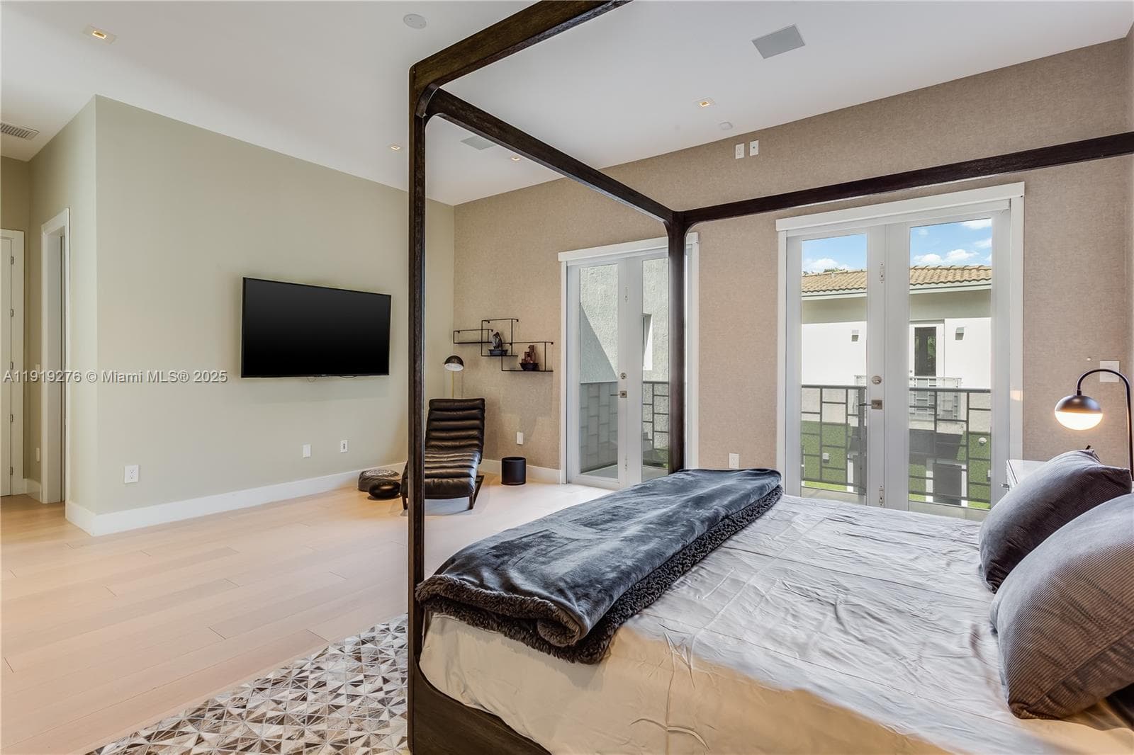 Espanola Heights, Miami, FL — 22