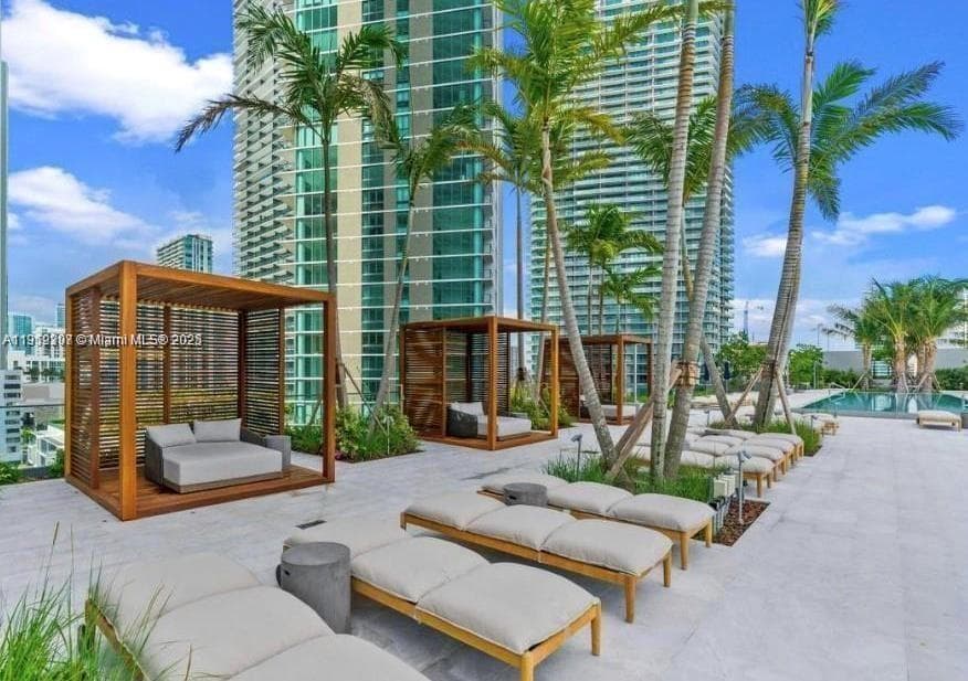 3131 NE 7th Ave # 3106, Miami FL 33137 — 42