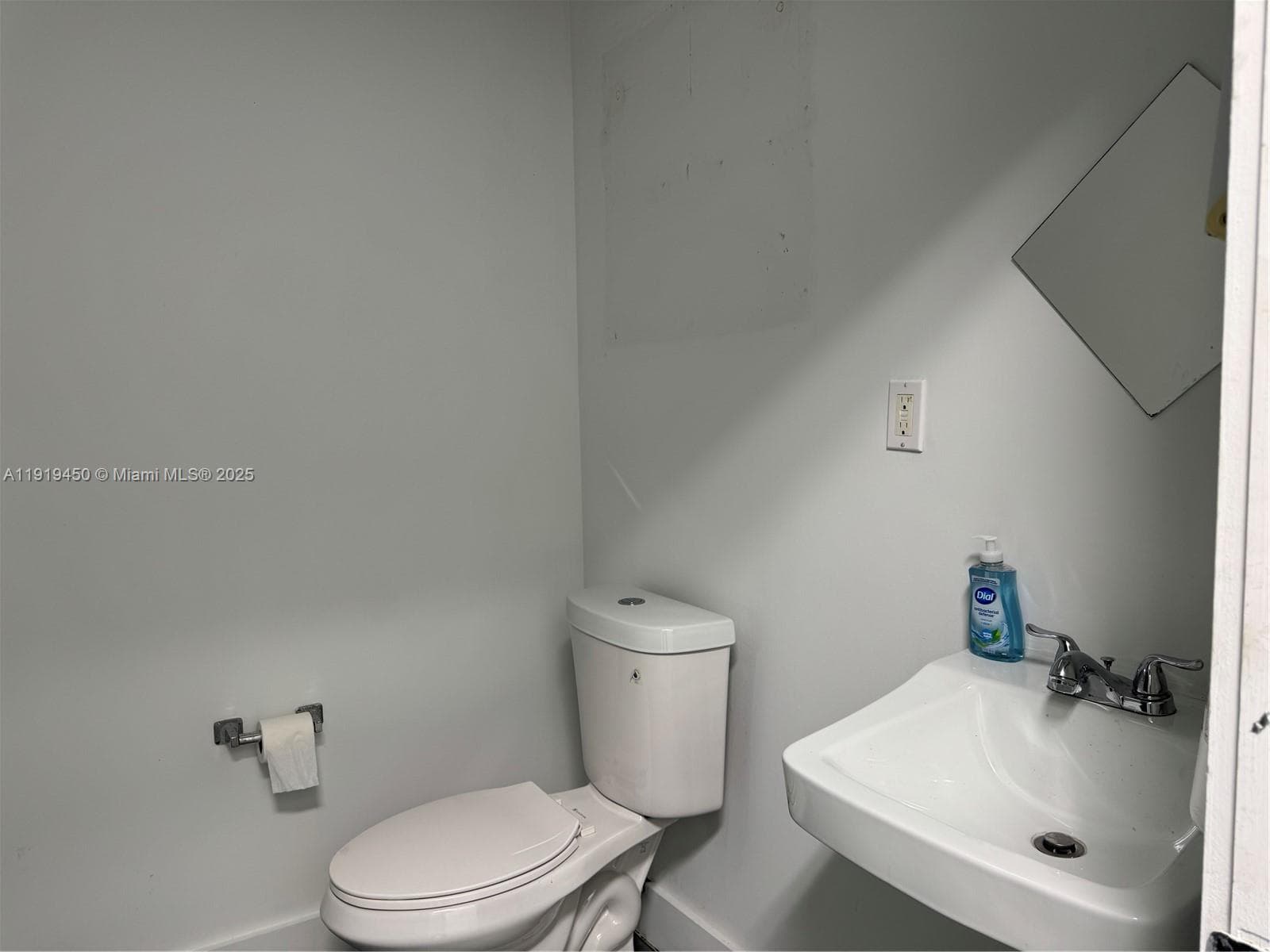 239 NW 26th St, Miami FL 33127 — 45