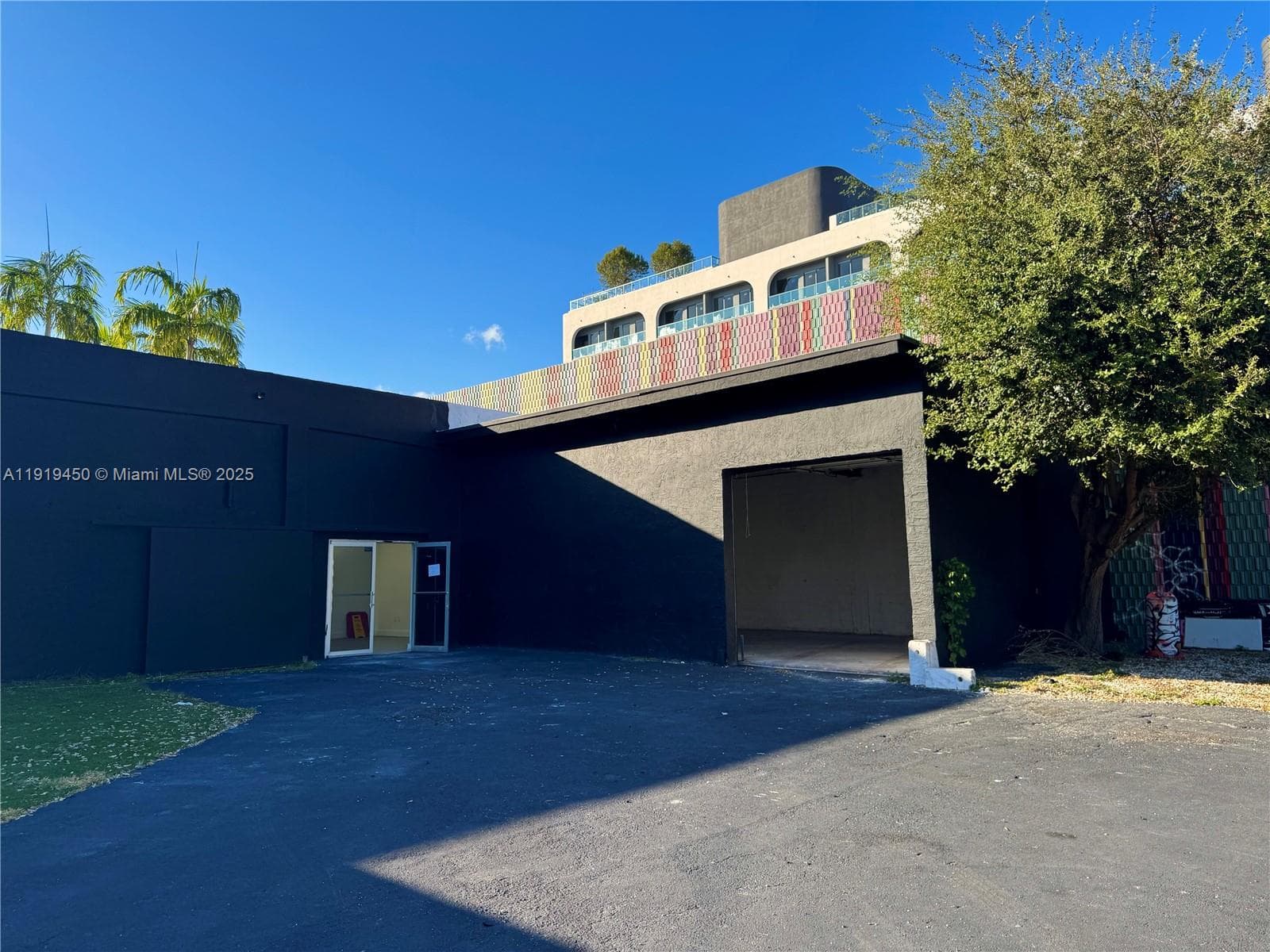 239 NW 26th St, Miami FL 33127 — 54