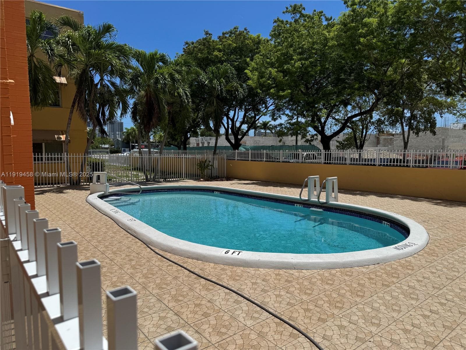 1851 NE 168th St # A2, North Miami Beach FL 33162 — 20