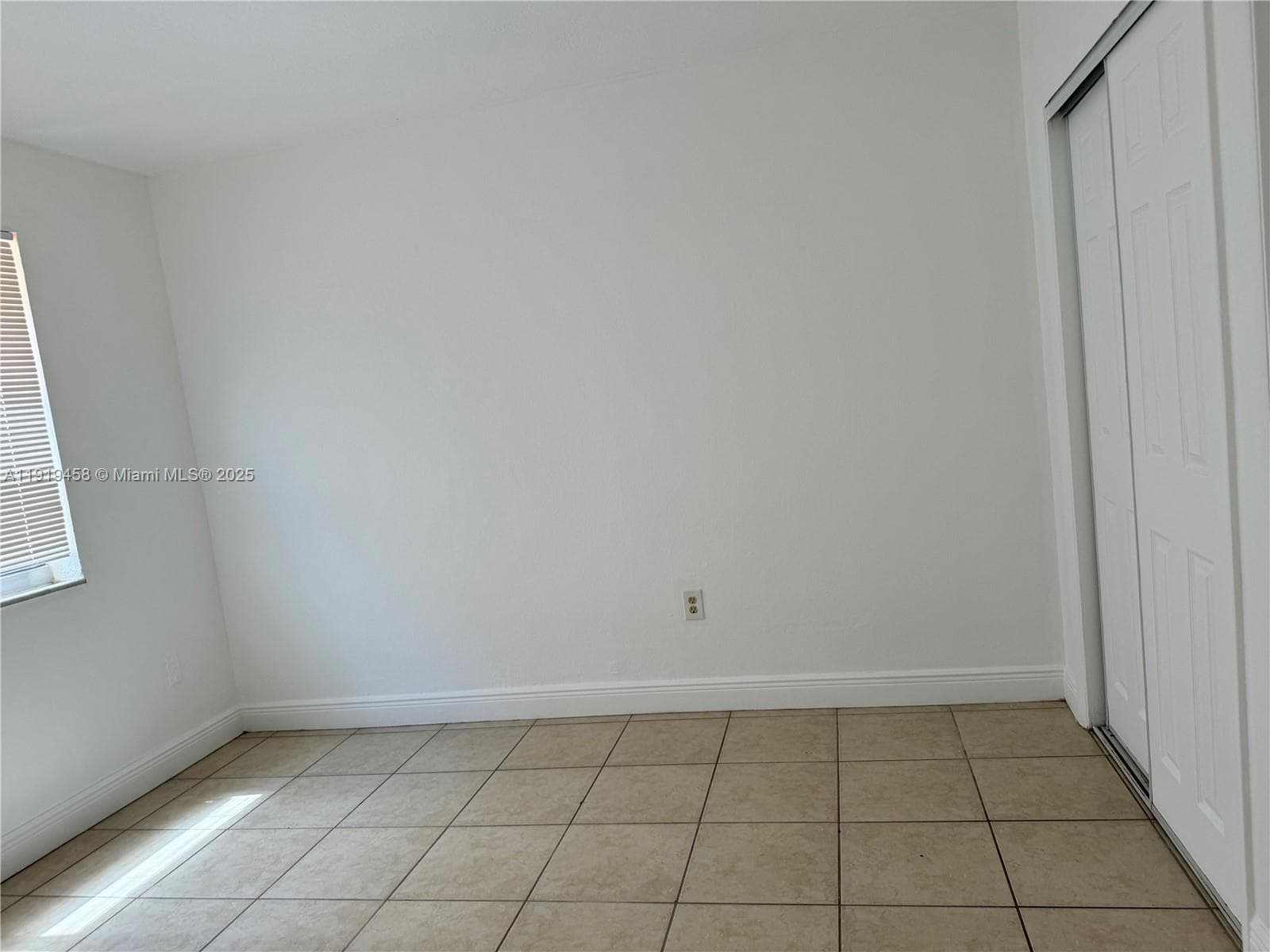 1851 NE 168th St # A2, North Miami Beach FL 33162 — 11