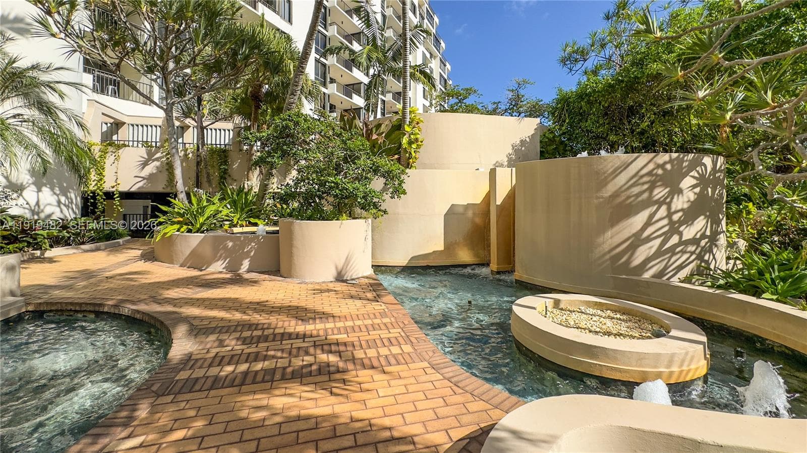 520 Brickell Key Dr # A1207, Miami FL 33131 — 32