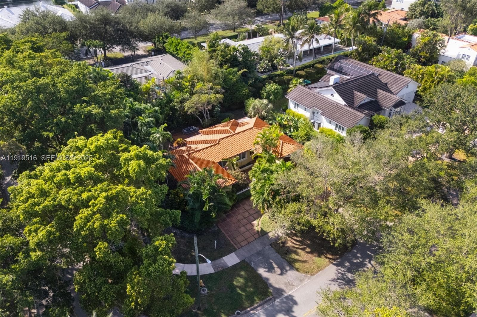 6520 San Vicente St, Coral Gables FL 33146 — 6