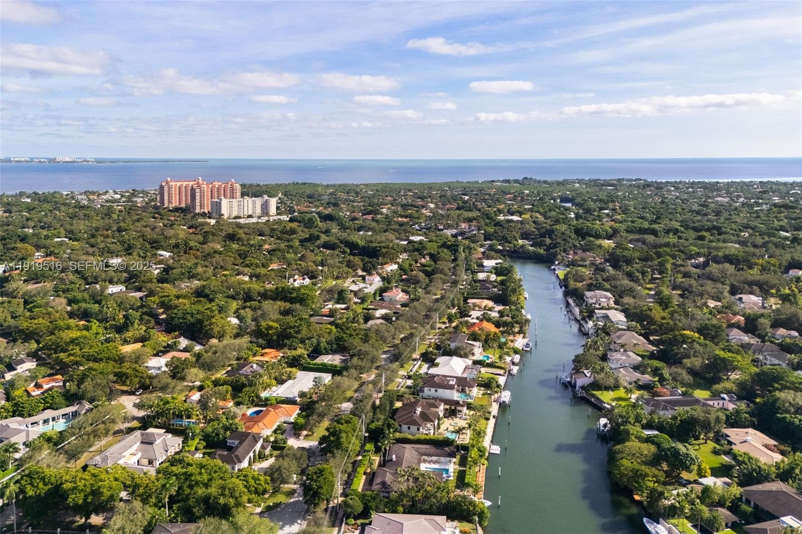 6520 San Vicente St, Coral Gables FL 33146 — 16