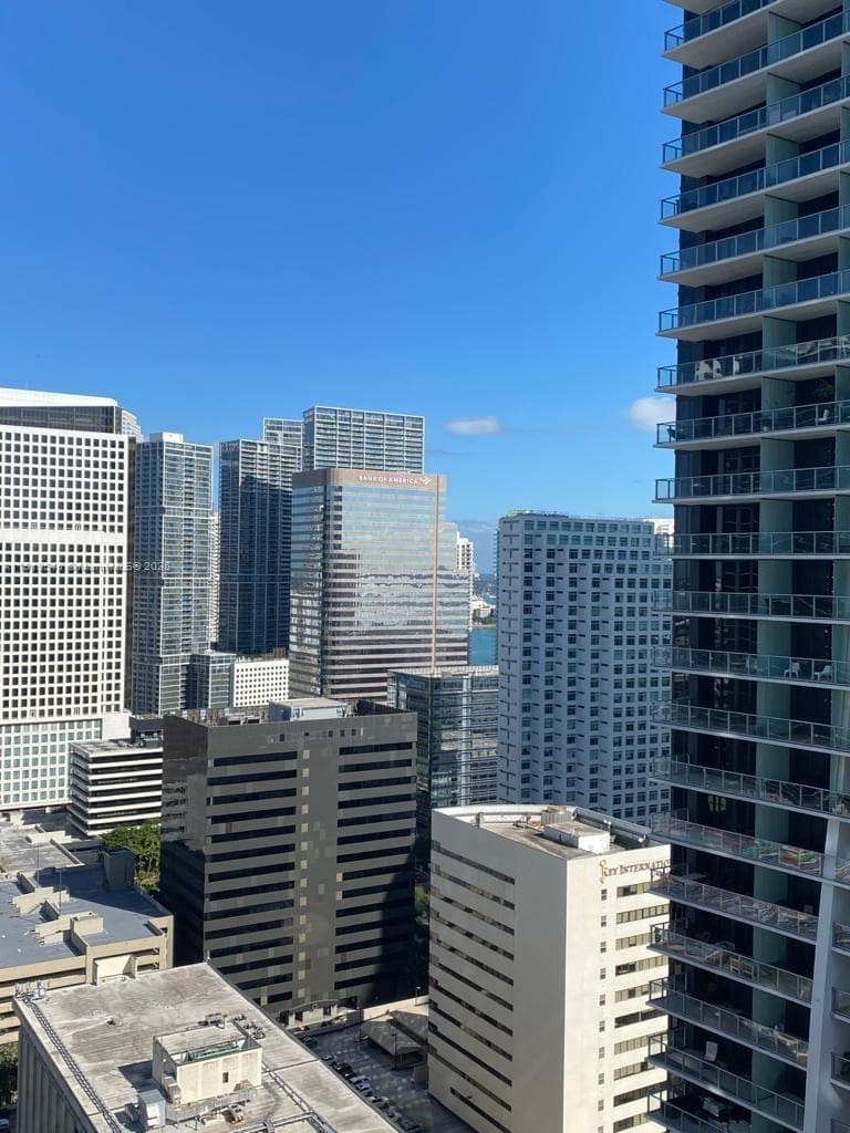 1000 Brickell Plz # 3207, Miami FL 33131 — 3