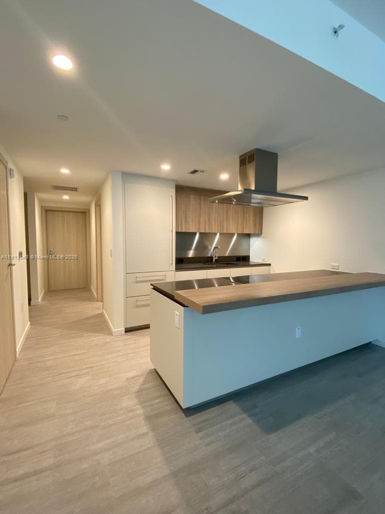 1000 Brickell Plz # 3207, Miami FL 33131 — 10