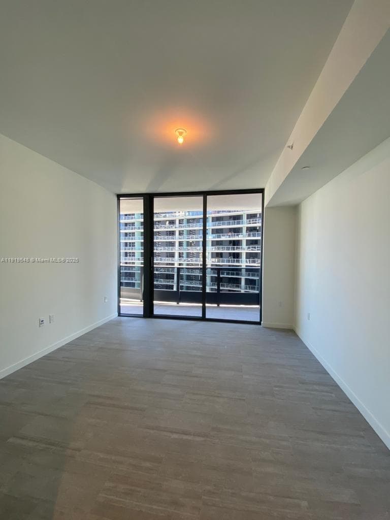 1000 Brickell Plz # 3207, Miami FL 33131 — 15