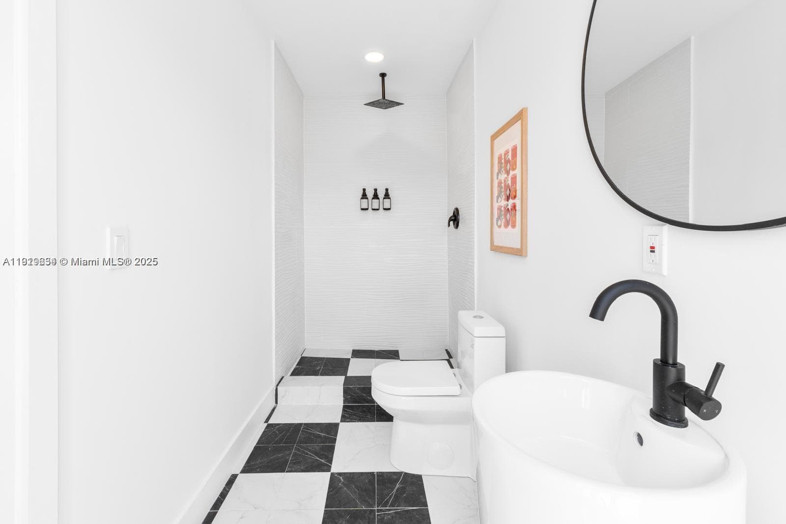 19661 NE 10th Pl, Miami FL 33179 — 11