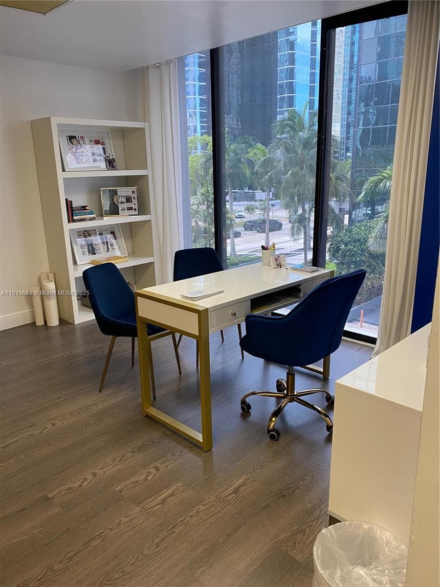 1110 Brickell Ave # 313, Miami FL 33131 — 5