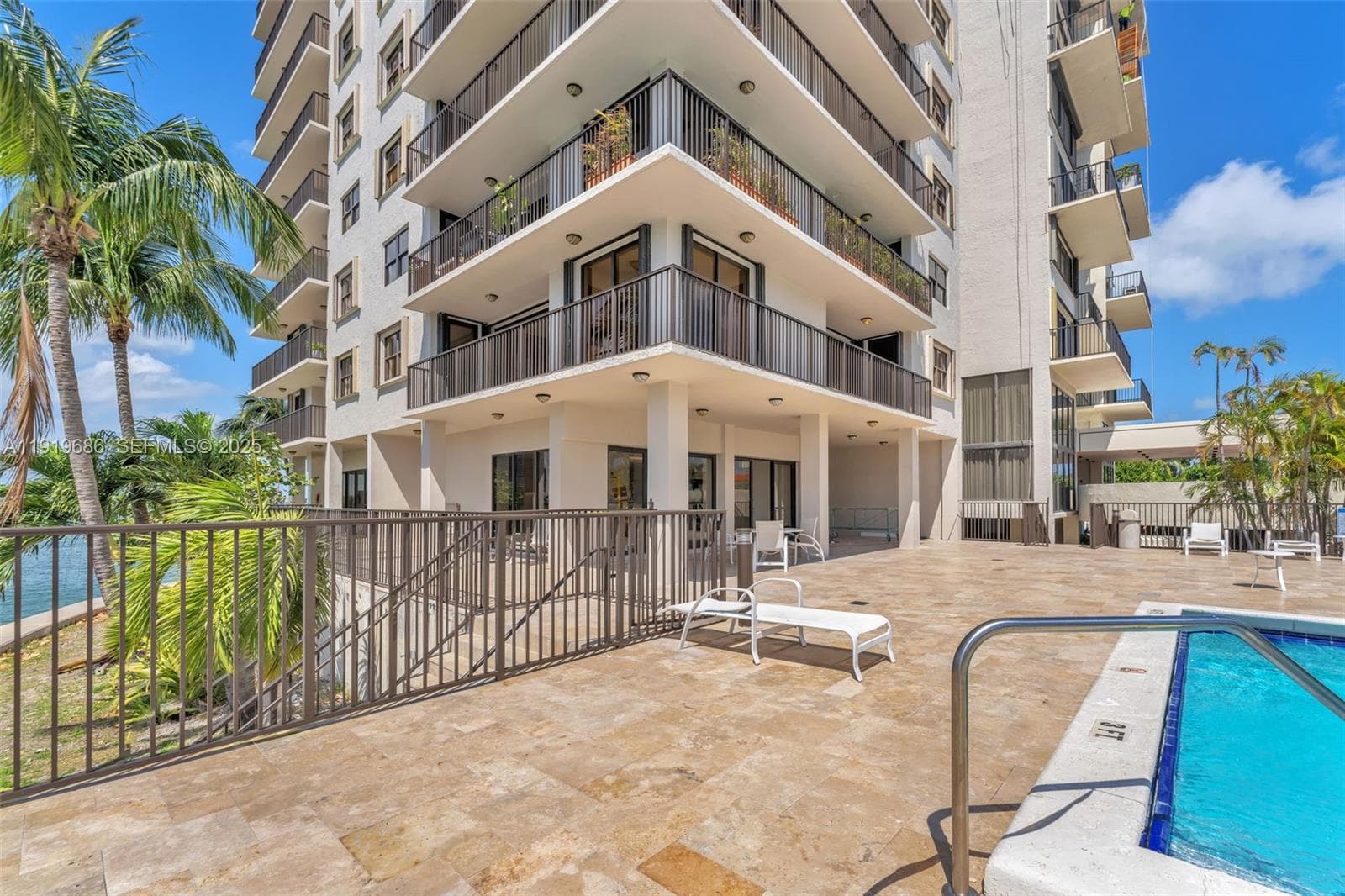801 N Venetian Dr # 208, Miami Beach FL 33139 — 56