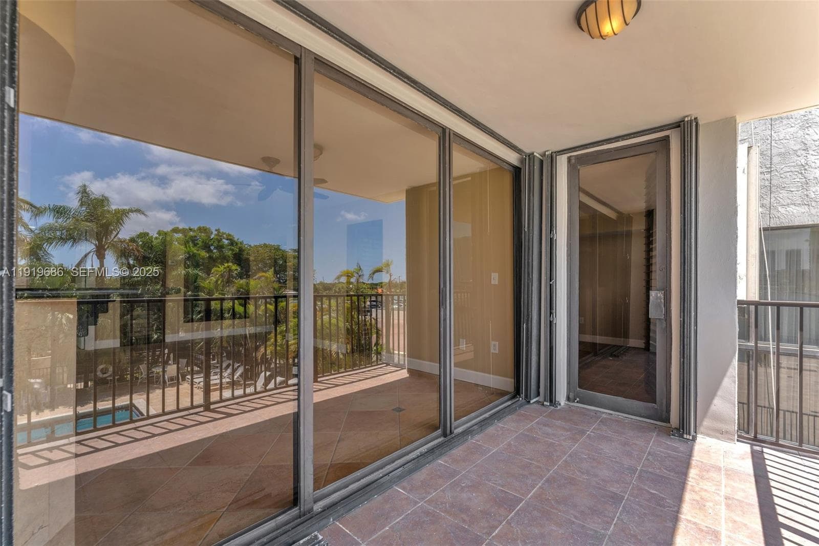 801 N Venetian Dr # 208, Miami Beach FL 33139 — 46