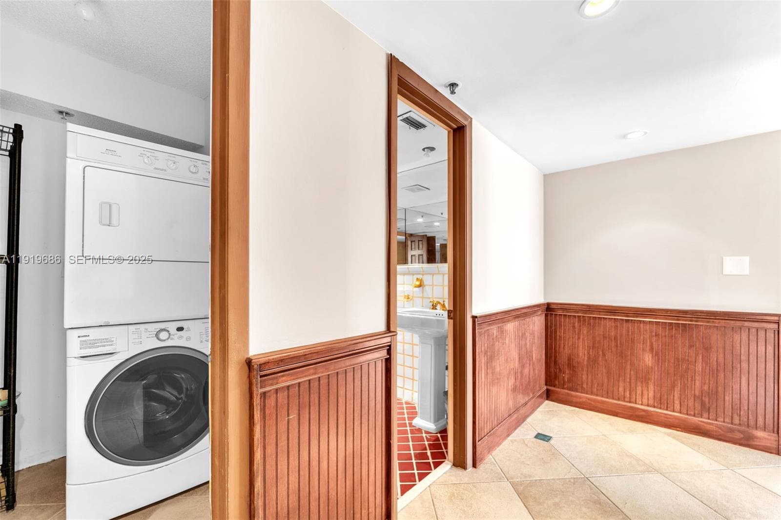 801 N Venetian Dr # 208, Miami Beach FL 33139 — 5