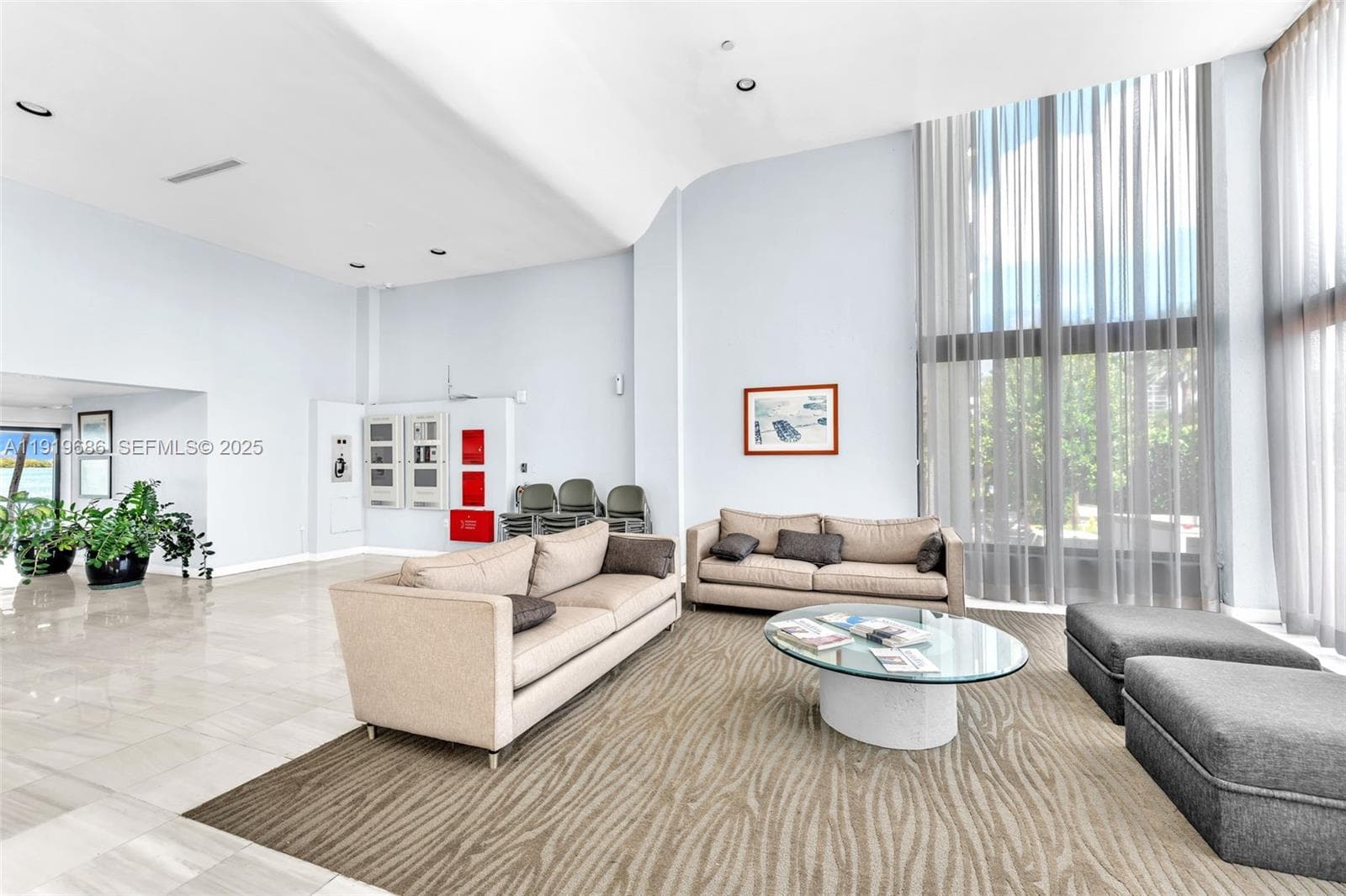 801 N Venetian Dr # 208, Miami Beach FL 33139 — 55