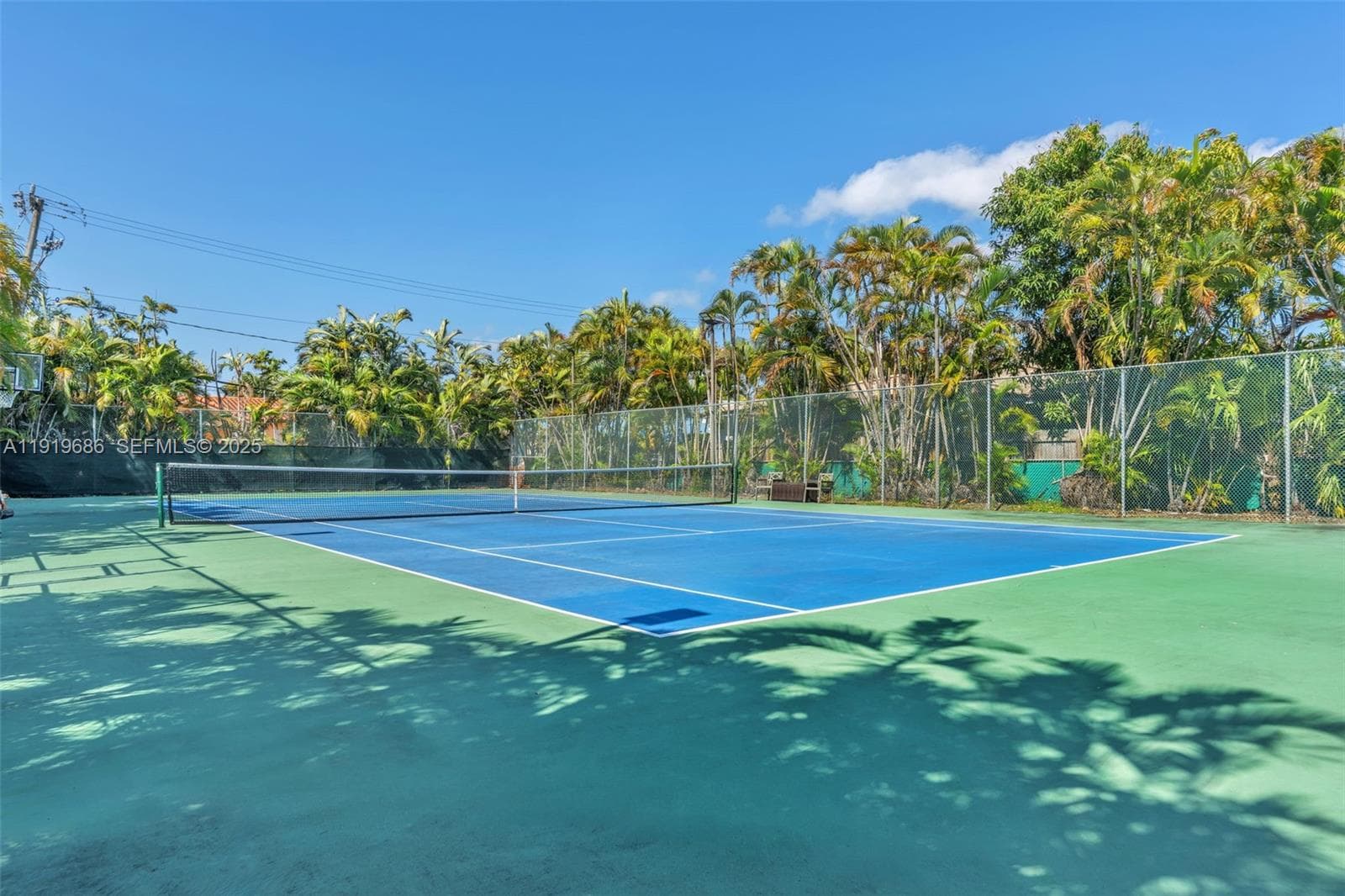 801 N Venetian Dr # 208, Miami Beach FL 33139 — 59