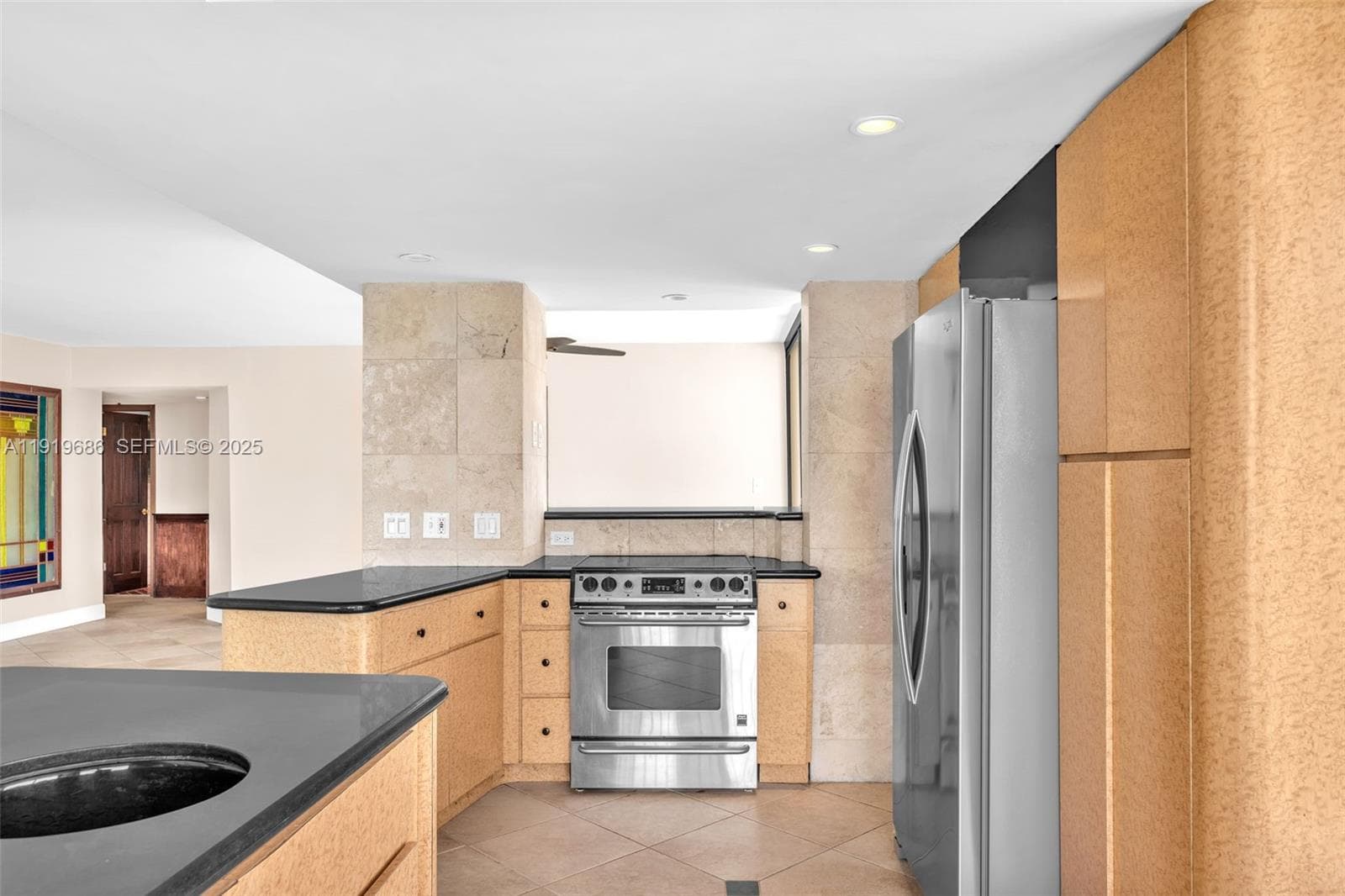 801 N Venetian Dr # 208, Miami Beach FL 33139 — 19