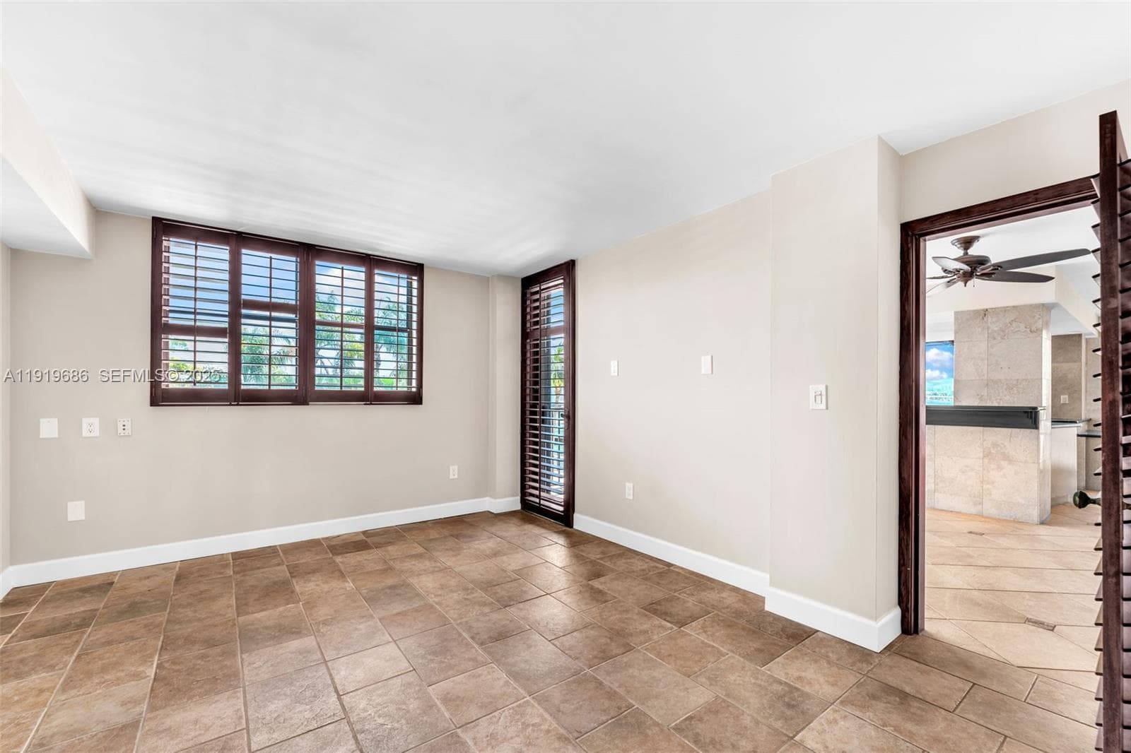 801 N Venetian Dr # 208, Miami Beach FL 33139 — 44