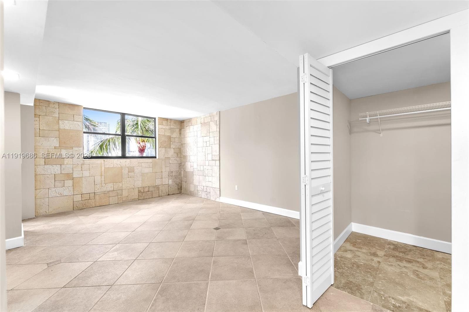 801 N Venetian Dr # 208, Miami Beach FL 33139 — 31