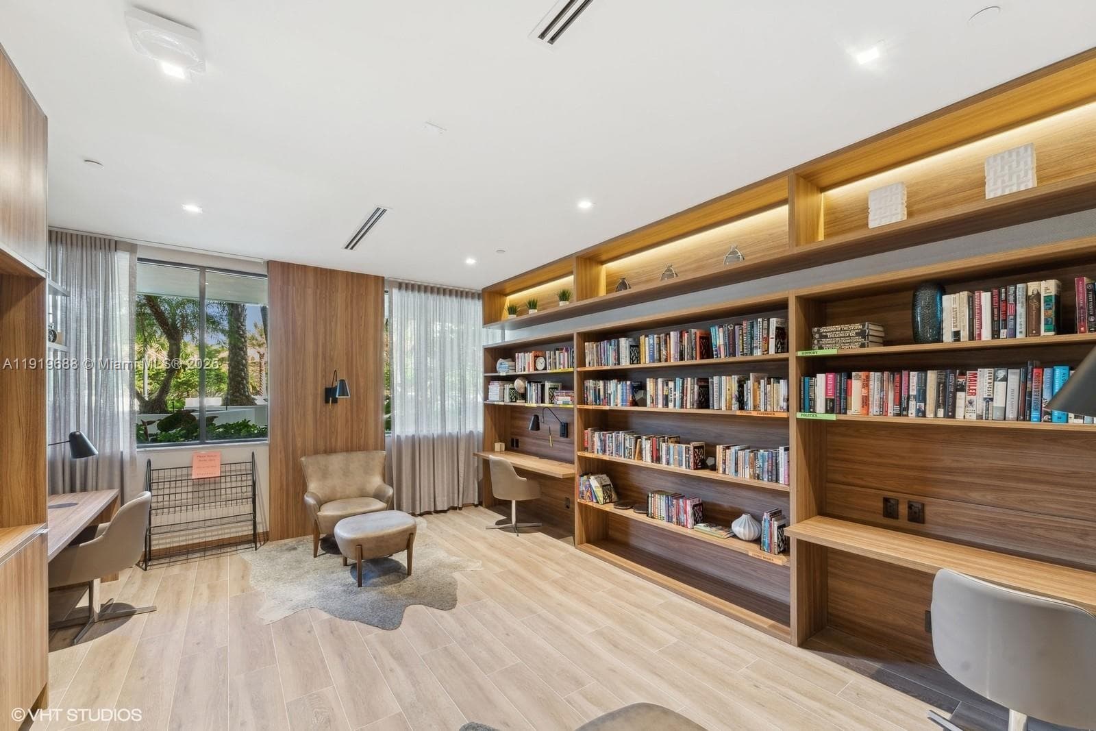 1000 W Island Blvd # 2911, Aventura FL 33160 — 16
