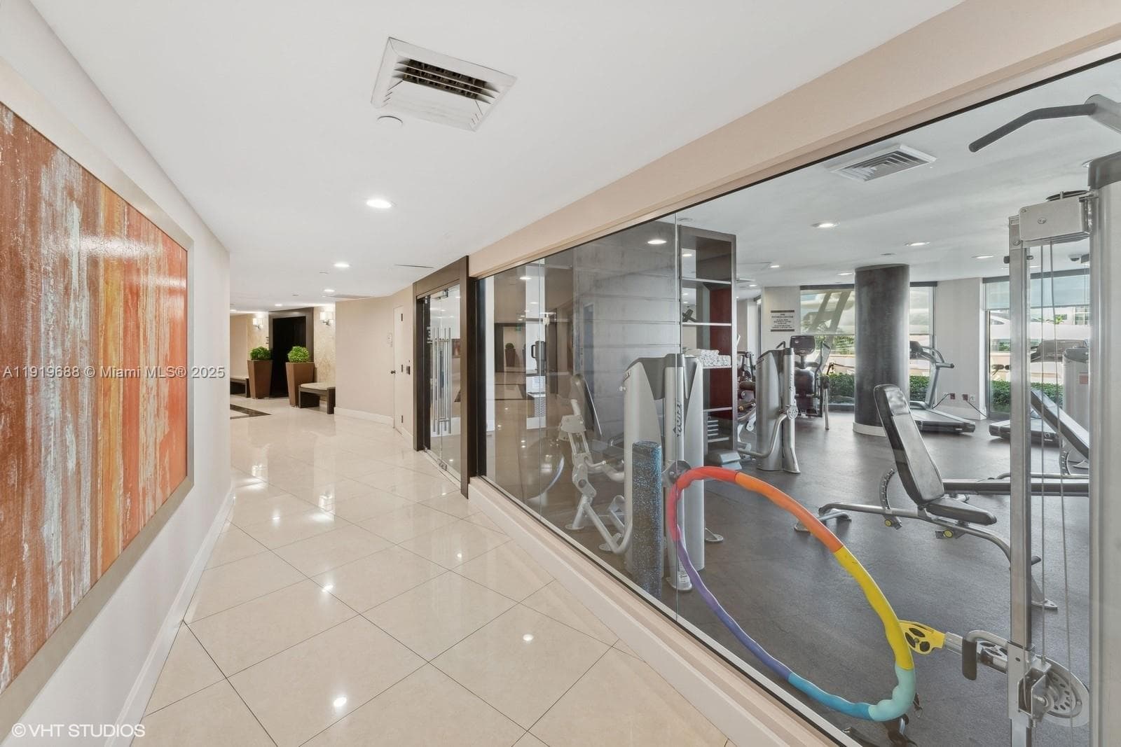 1000 W Island Blvd # 2911, Aventura FL 33160 — 20