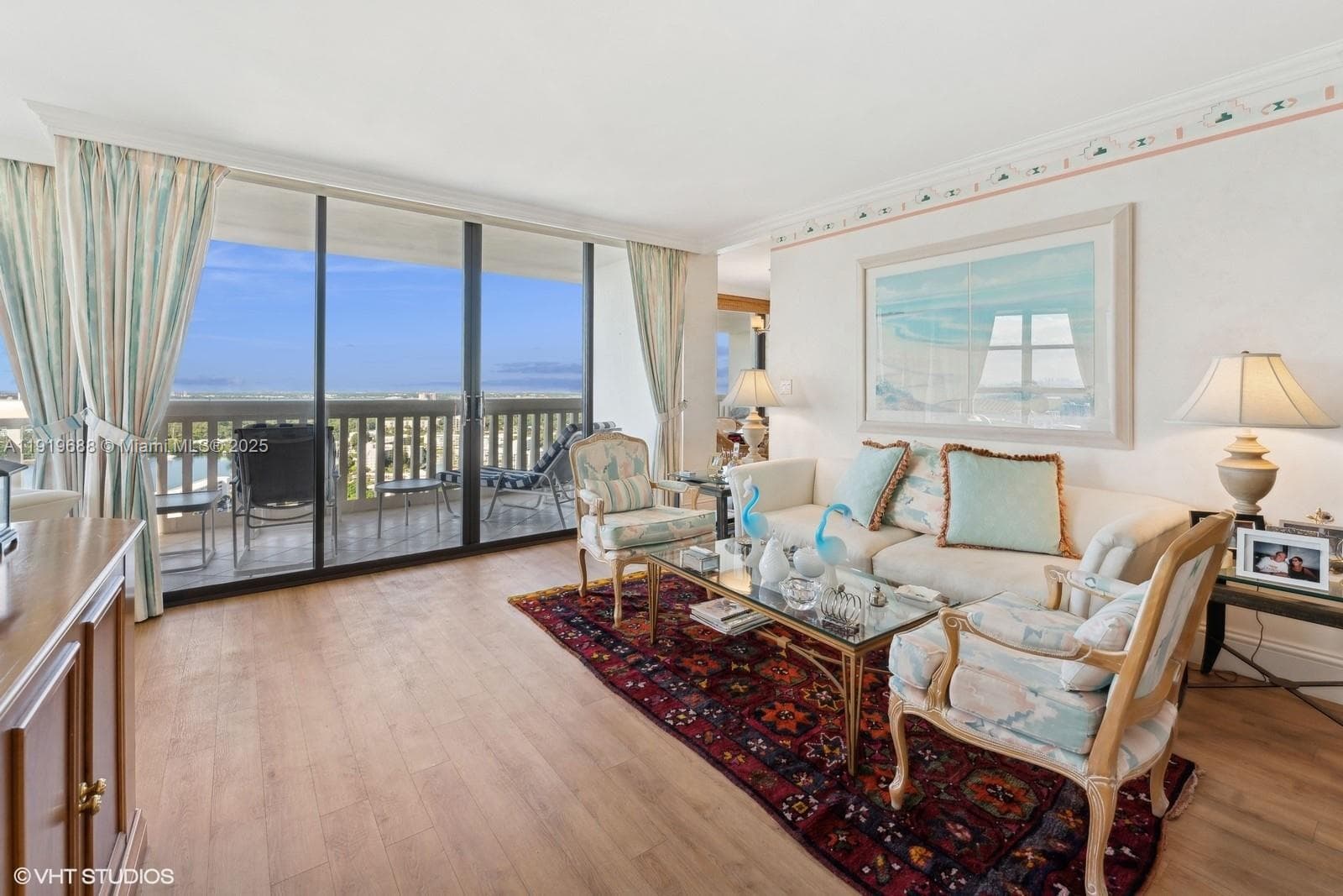 1000 W Island Blvd # 2911, Aventura FL 33160 — 37