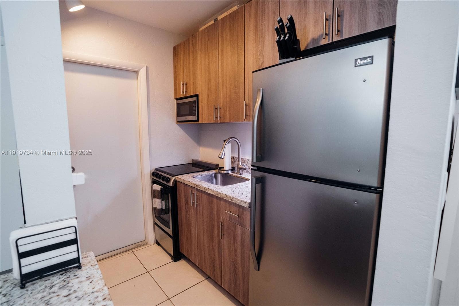 7901 SW 64th Ave # 6, South Miami FL 33143 — 10