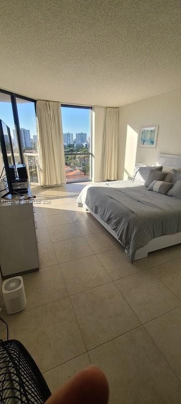 3600 Yacht Club Dr # 1204, Aventura FL 33180 — 23