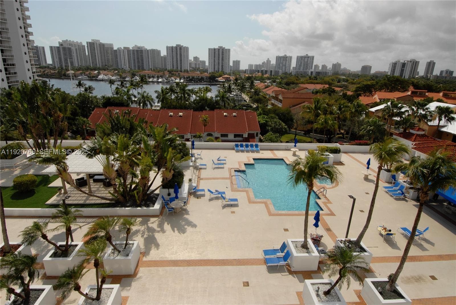 3600 Yacht Club Dr # 1204, Aventura FL 33180 — 17