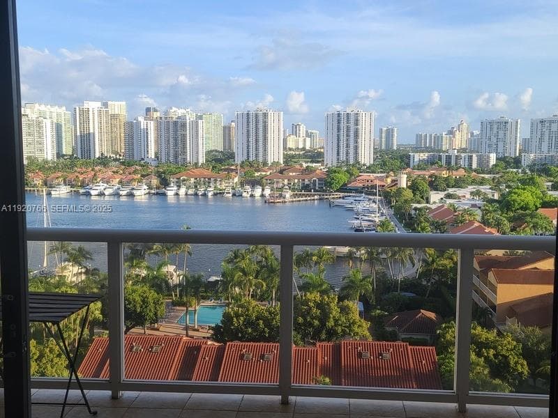 3600 Yacht Club Dr # 1204, Aventura FL 33180 — 20