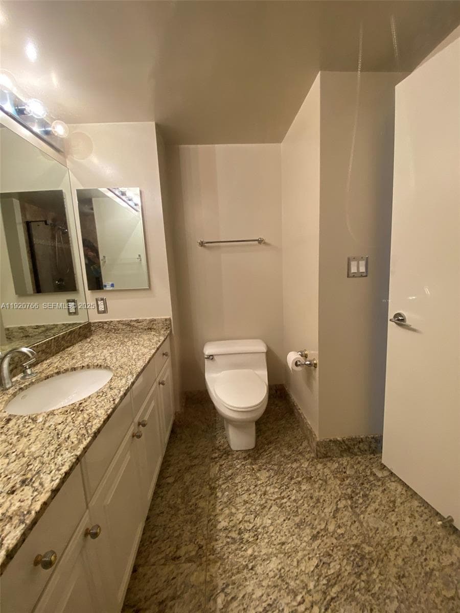 3600 Yacht Club Dr # 1204, Aventura FL 33180 — 14