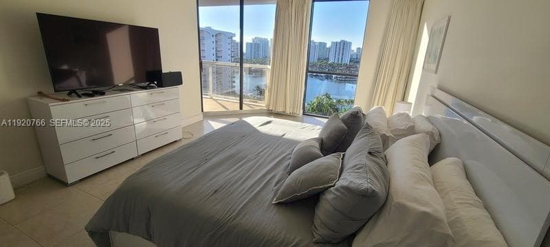 3600 Yacht Club Dr # 1204, Aventura FL 33180 — 25