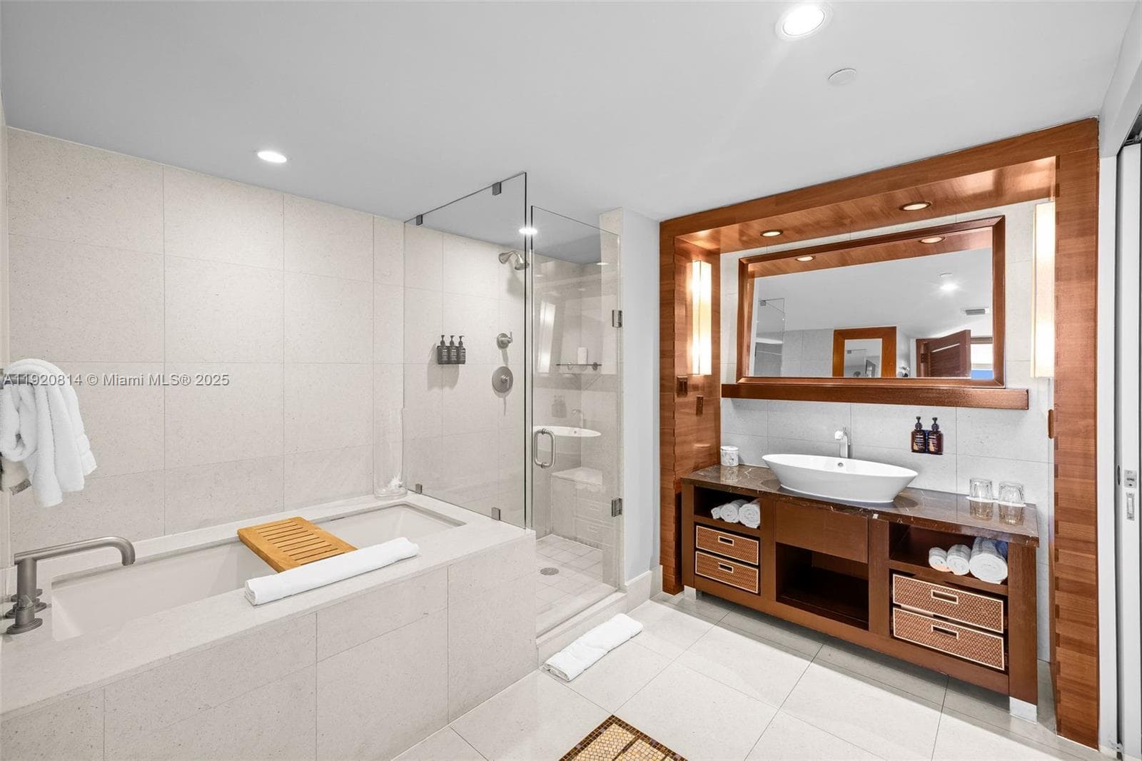 6801 Collins Ave, Miami Beach FL 33141 — 9