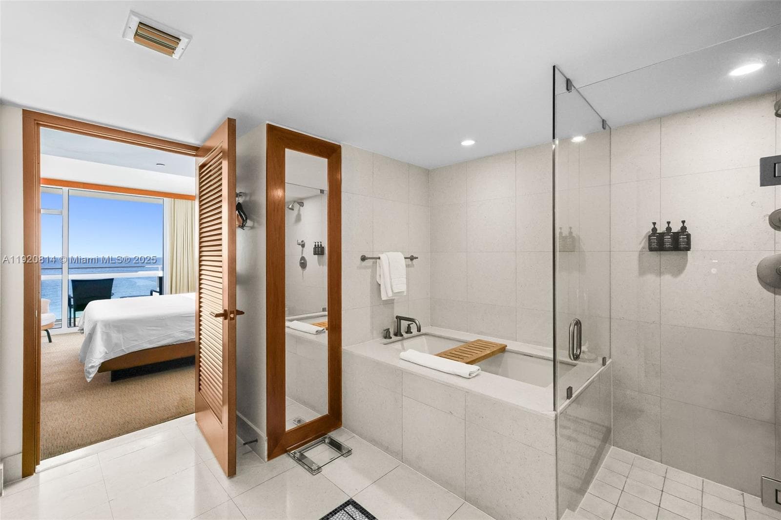 6801 Collins Ave, Miami Beach FL 33141 — 10