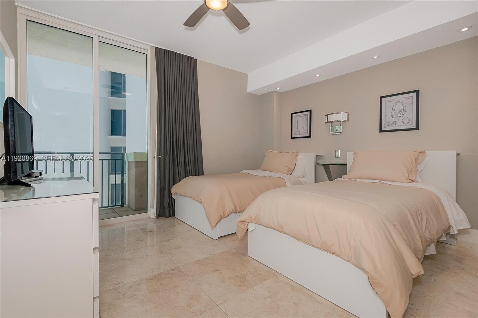 17555 E Atlantic Blvd # 1005, Sunny Isles Beach FL 33160 — 26
