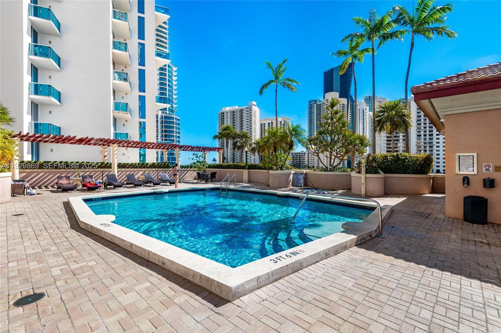 17555 E Atlantic Blvd # 1005, Sunny Isles Beach FL 33160 — 40