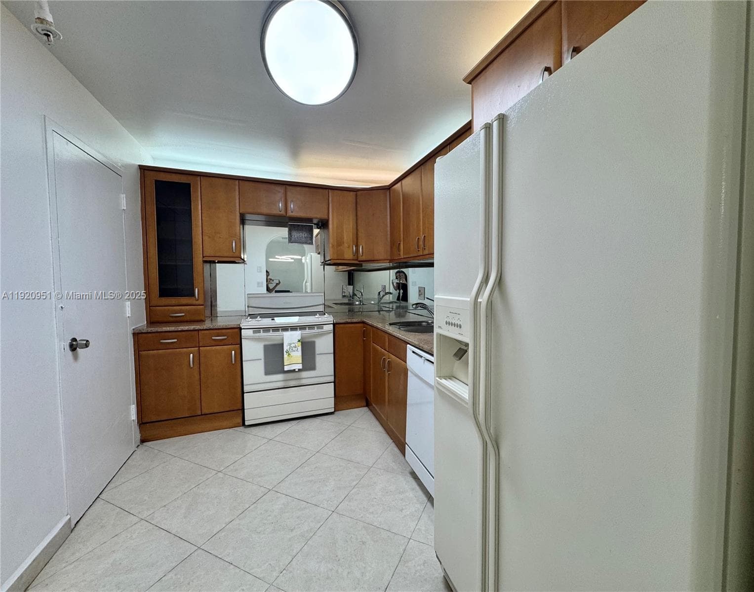 400 Kings Point Dr # 411, Sunny Isles Beach FL 33160 — 3