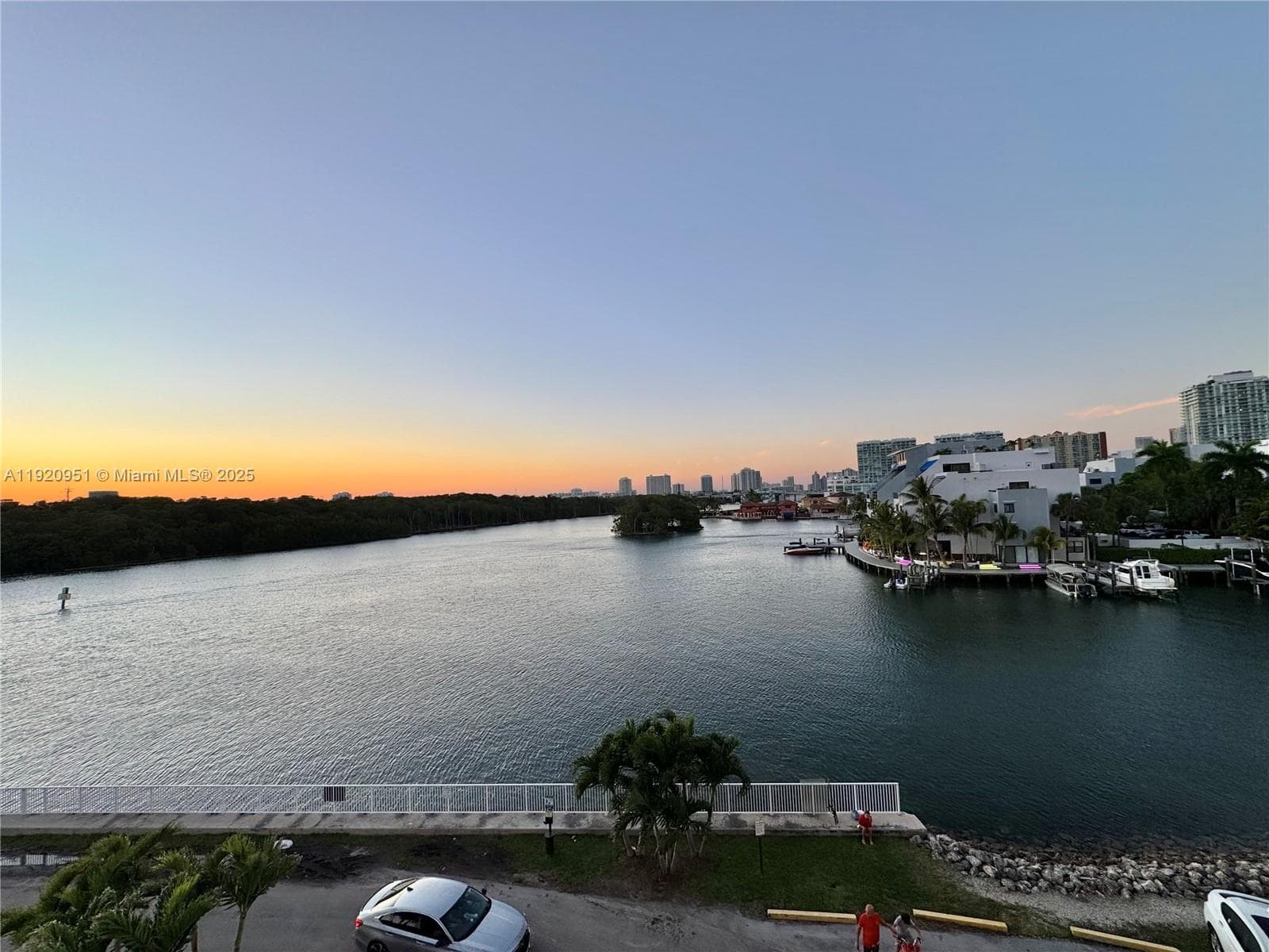400 Kings Point Dr # 411, Sunny Isles Beach FL 33160 — 28