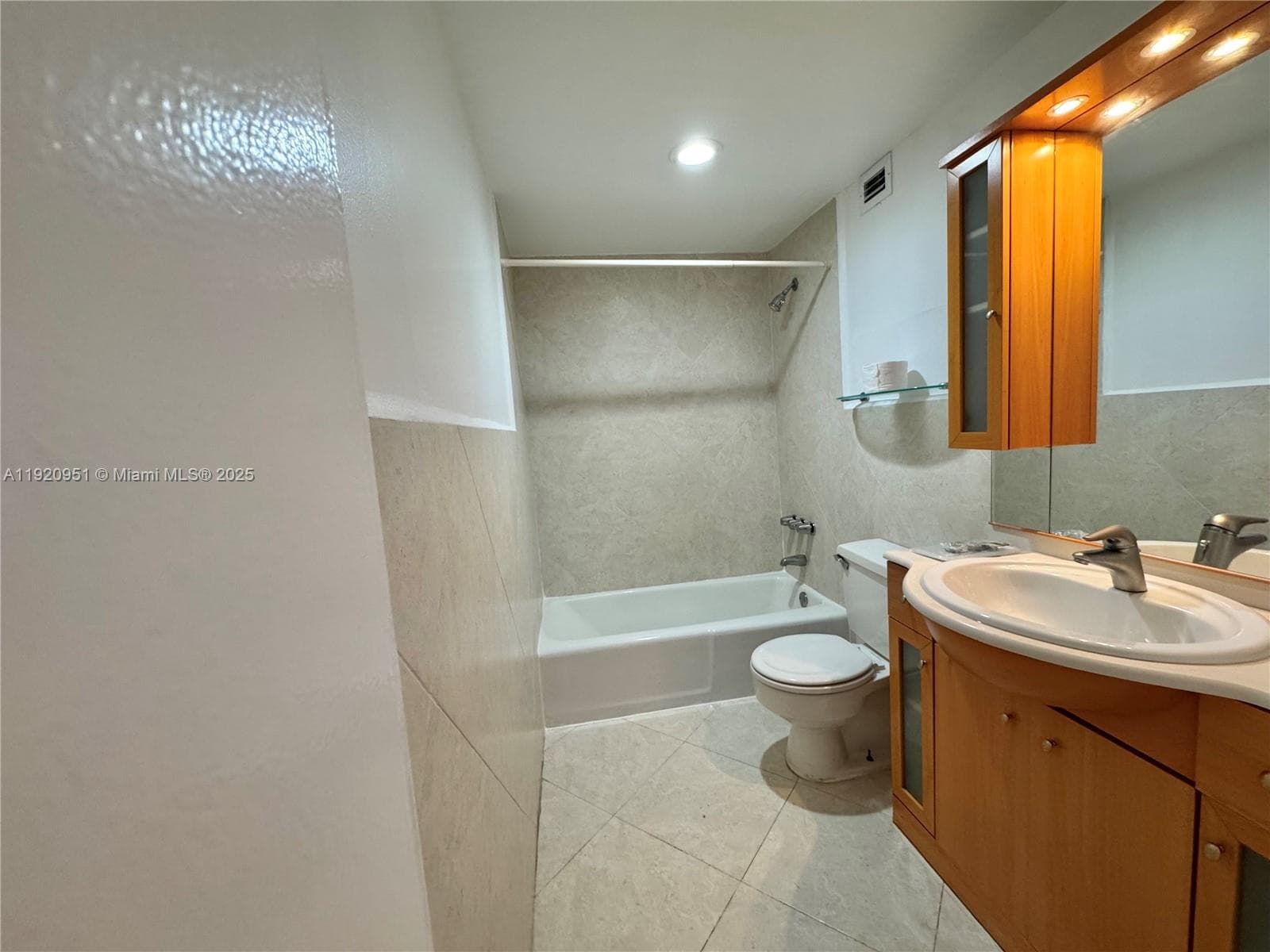 400 Kings Point Dr # 411, Sunny Isles Beach FL 33160 — 20