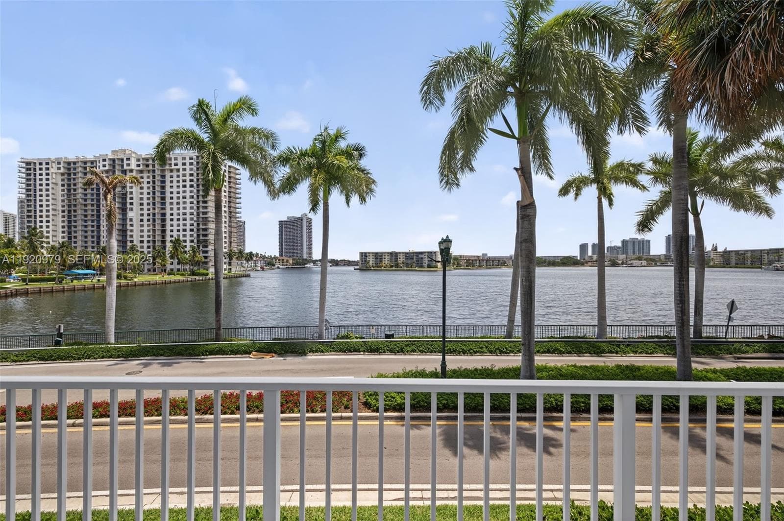 2851 NE 183rd St # 216E, Aventura FL 33160 — 2
