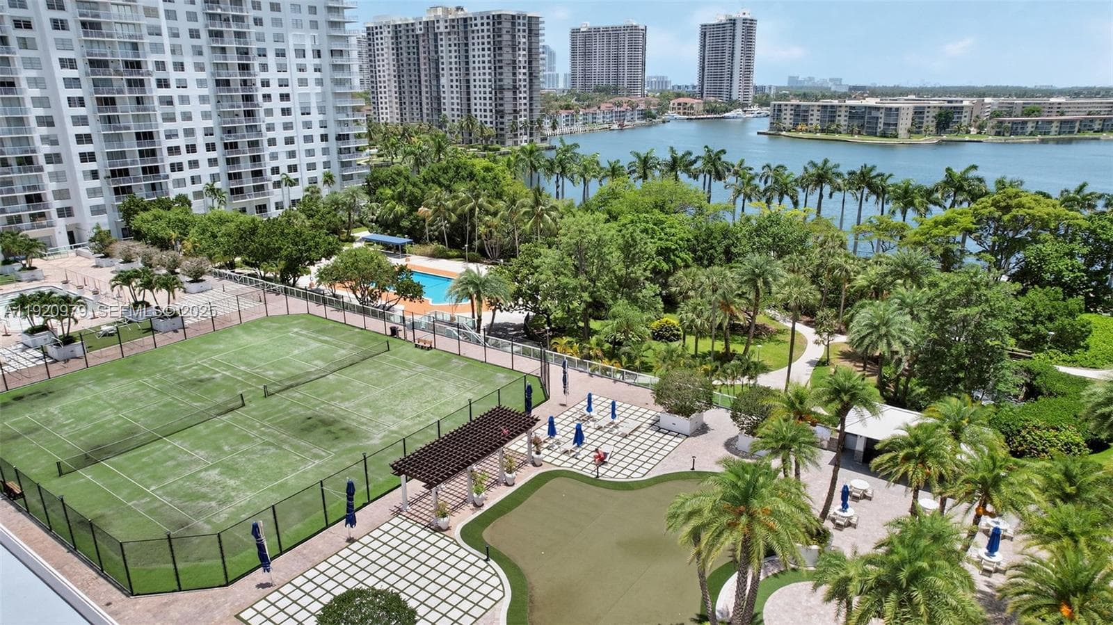 2851 NE 183rd St # 216E, Aventura FL 33160 — 25