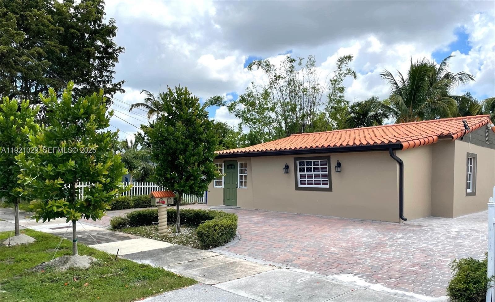 635 SW 64th Ct, Miami FL 33144 — 12