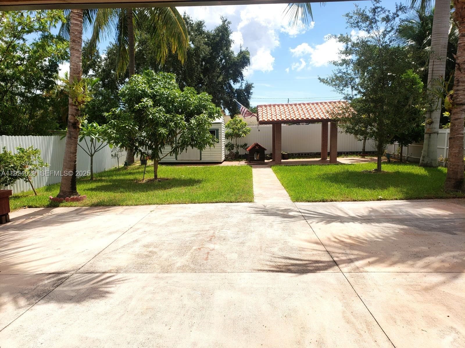 635 SW 64th Ct, Miami FL 33144 — 8