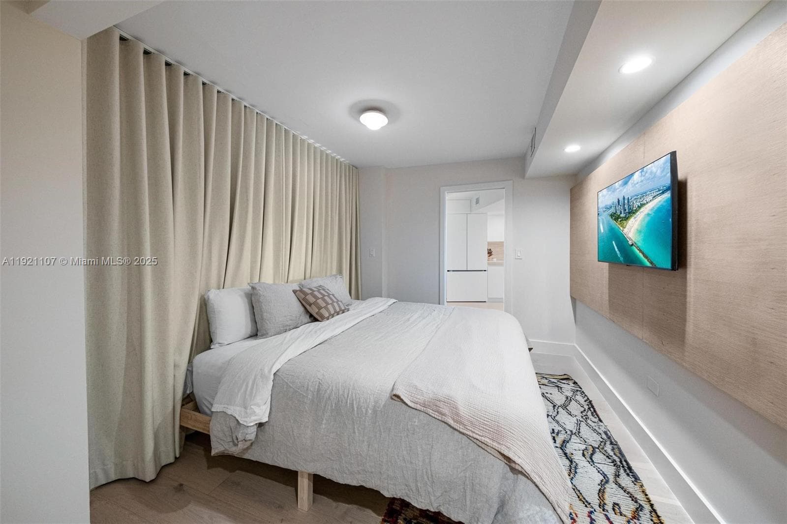 1881 Washington Ave # 14F, Miami Beach FL 33139 — 8