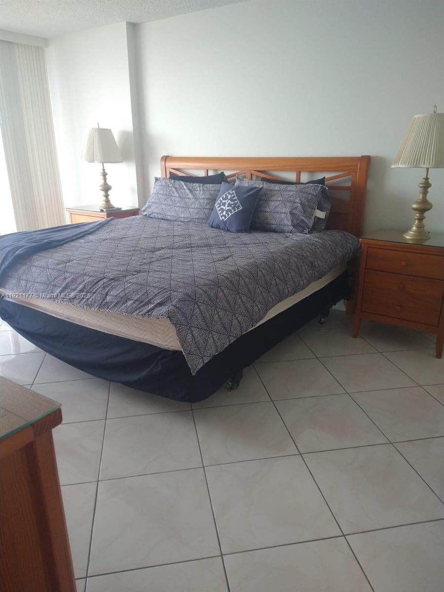 9341 SE Collins Ave # 303, Surfside FL 33154 — 1