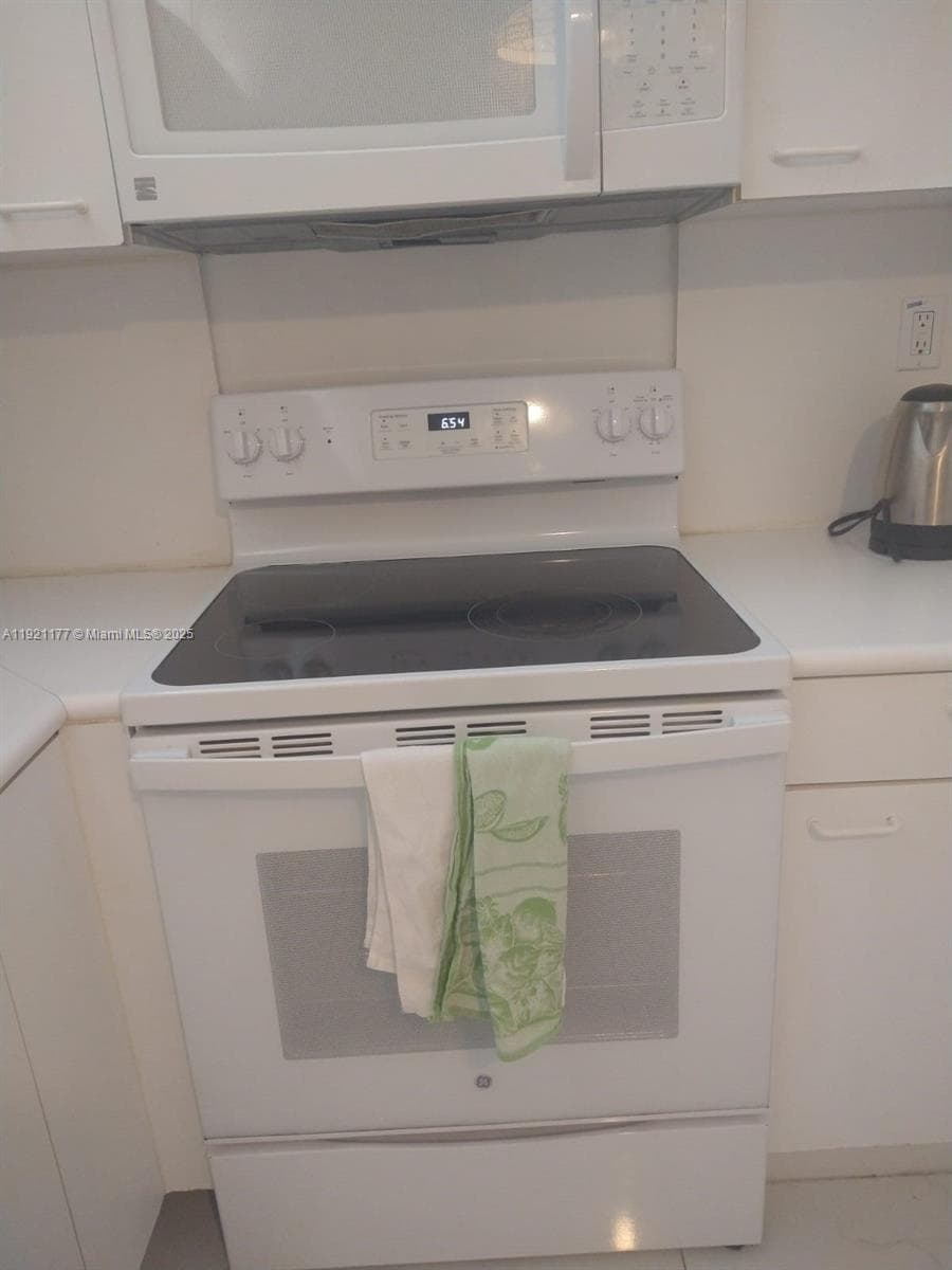 9341 SE Collins Ave # 303, Surfside FL 33154 — 5