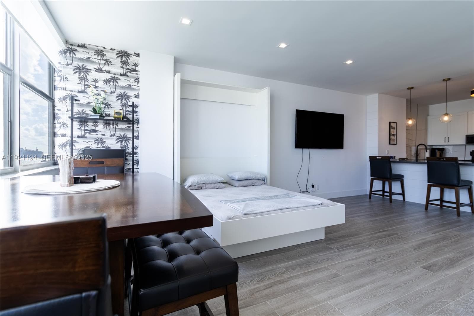 20 E Island Ave # 1415, Miami Beach FL 33139 — 12